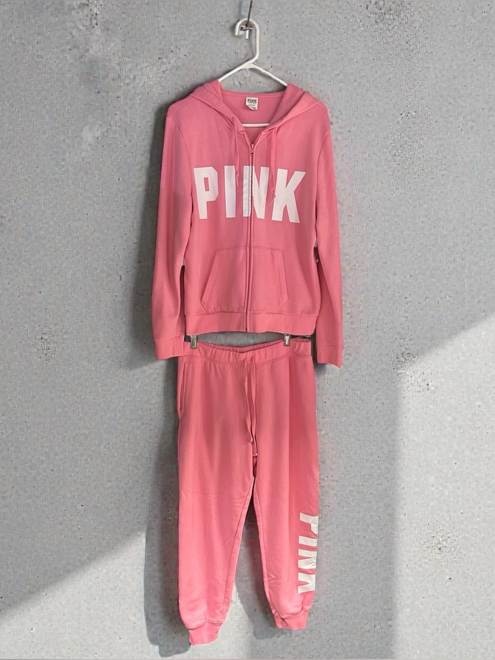 PINK Victoria's Secret Classic Full Zip Hoodie Jogger Loungewear Set Size Large